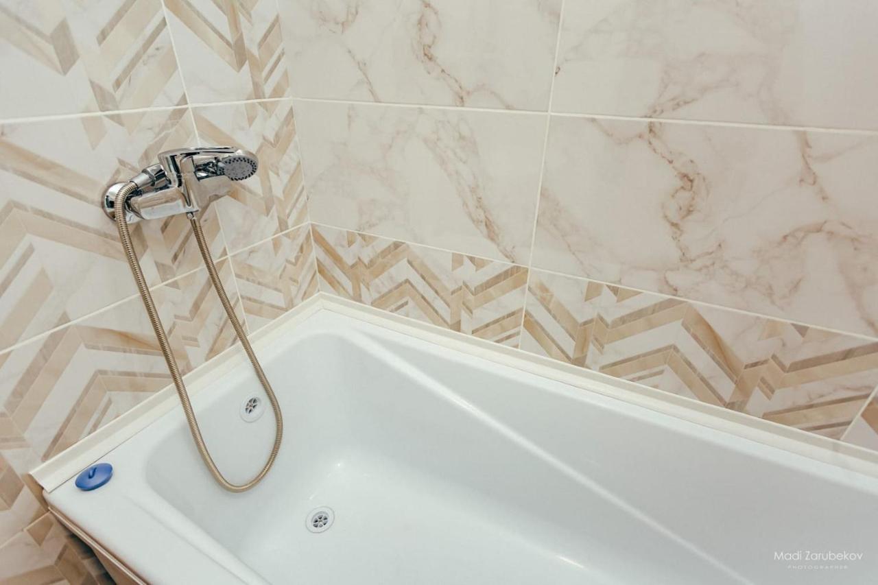 Cosy flat Apartment Semey Bagian luar foto