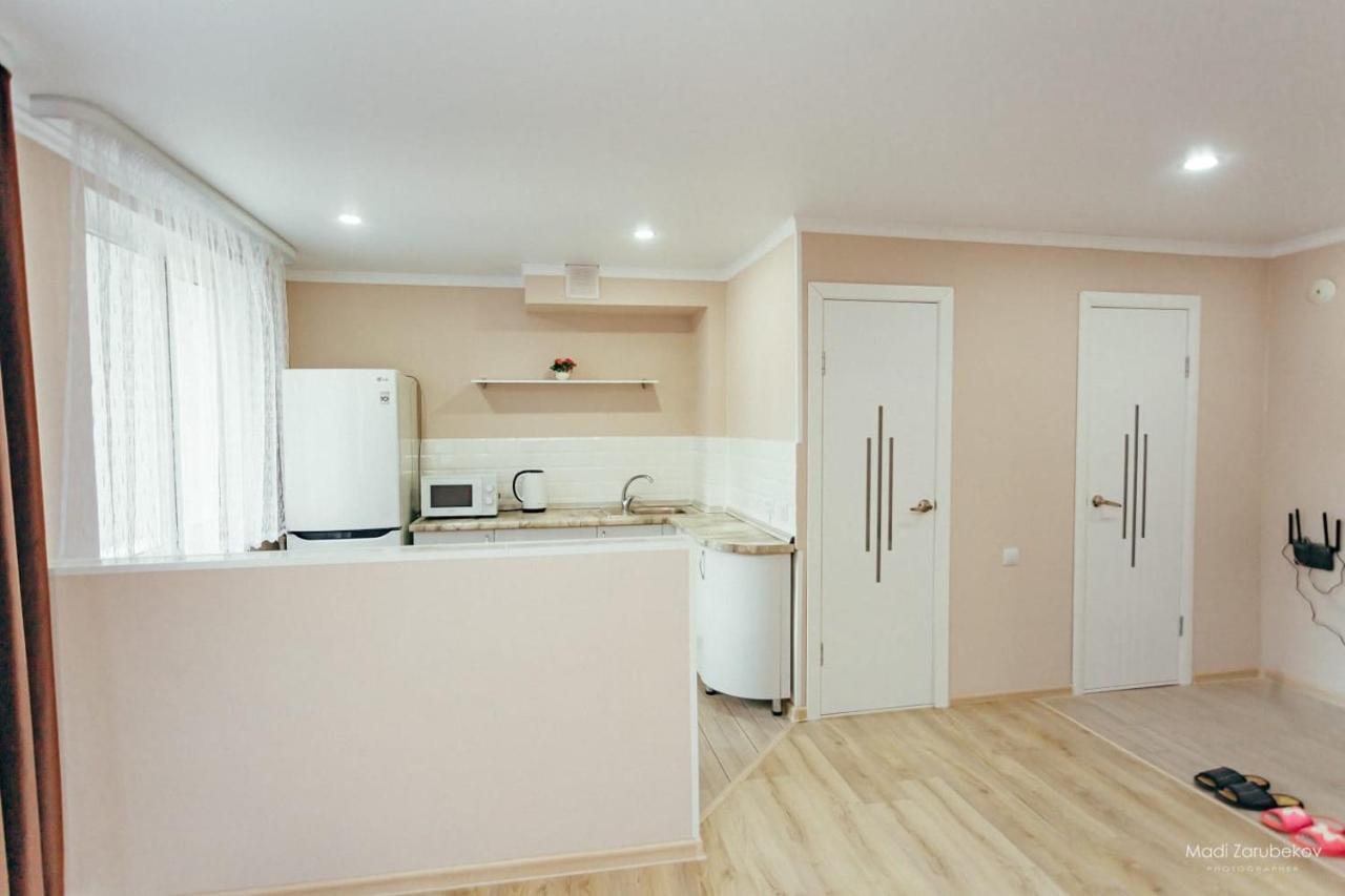 Cosy flat Apartment Semey Bagian luar foto