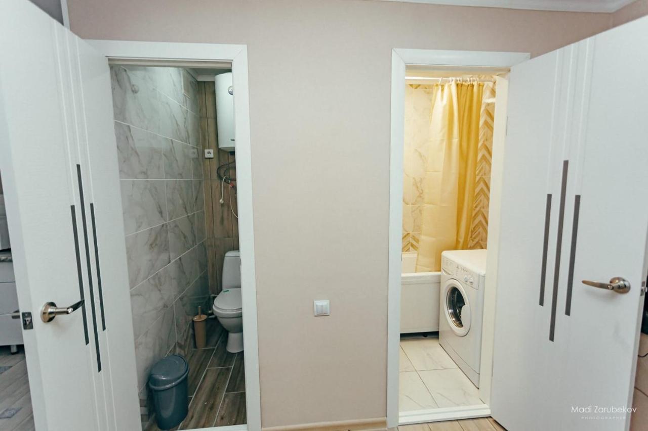 Cosy flat Apartment Semey Bagian luar foto